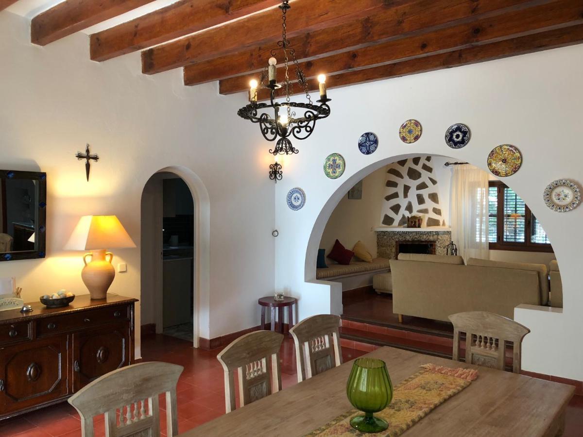 Chalet Torralba - Villa At Hotel Osiris 샌안토니오 외부 사진